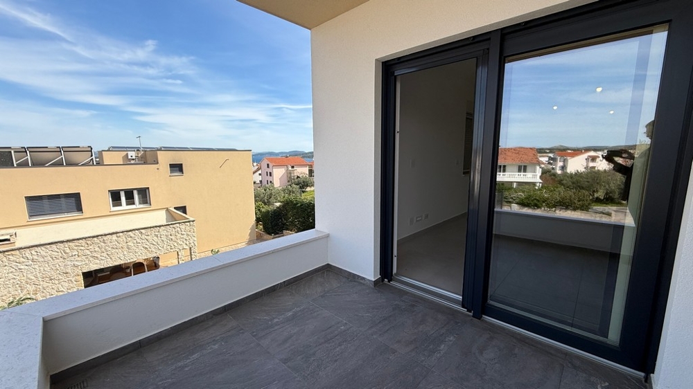 Terrasse couverte avec porte coulissante