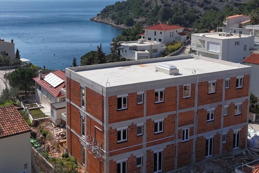 Immeuble neuf avec vue mer à Rogoznica