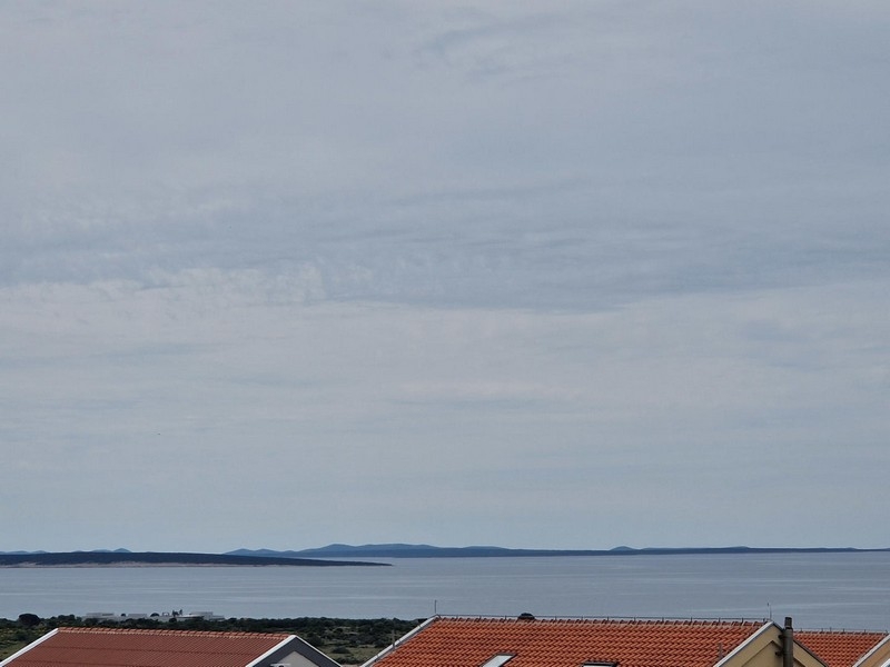Appartement neuf avec vue mer à Novalja