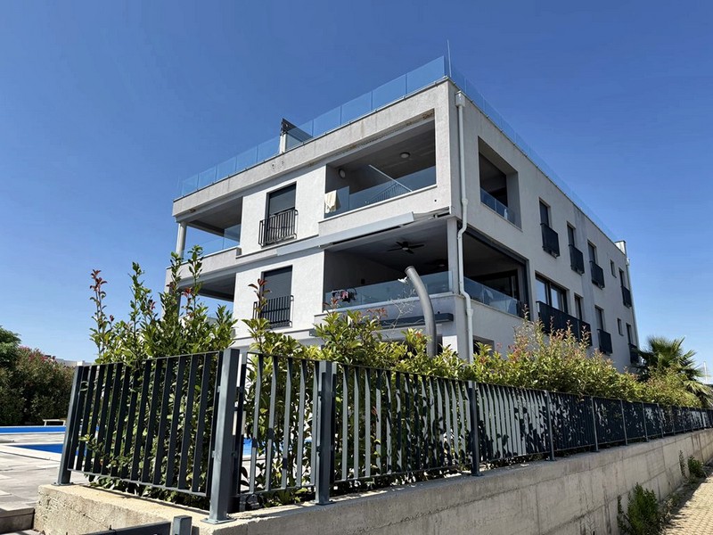 Immeuble moderne à Sukosan