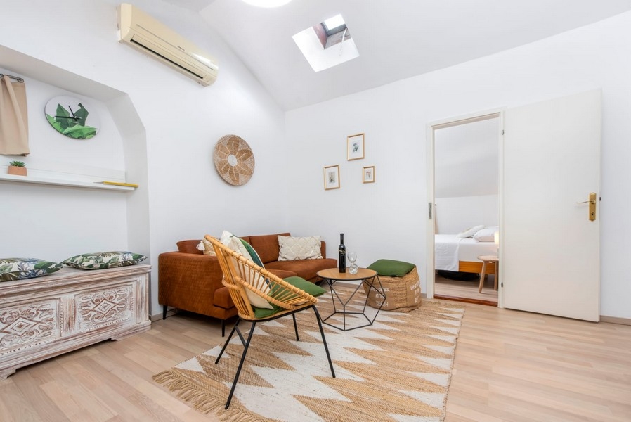 Séjour avec vue sur la chambre
