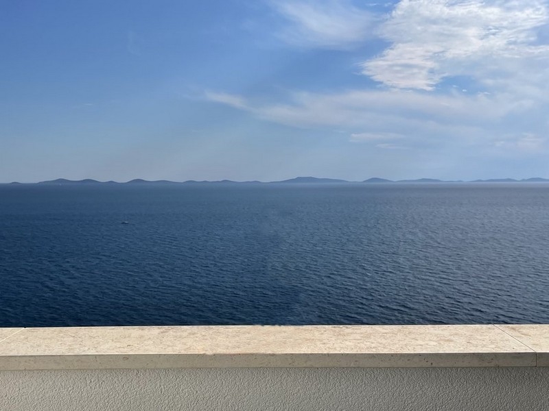 Vue mer depuis la terrasse de l'appartement à Murter, Croatie