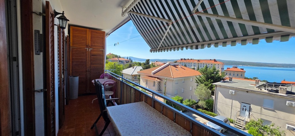 Terrasse couverte avec vue sur Crikvenica et la mer, appartement A4103