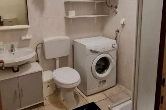 Salle de bains avec lave-linge - appartement A4115