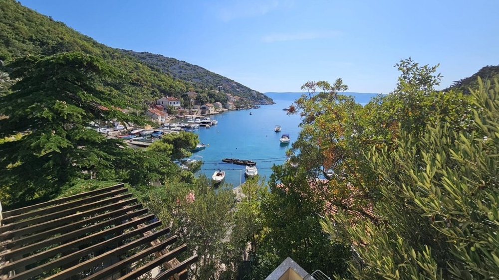 Appartement à vendre en Croatie - appartement avec vue mer et jardin à Klada