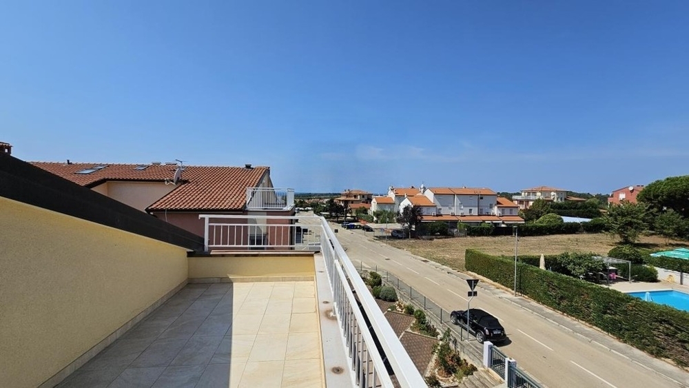 Appartement à vendre en Croatie - appartement en duplex avec toit-terrasse à Novigrad