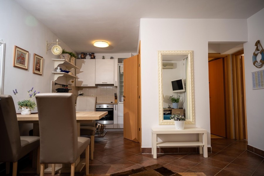 Cuisine et couloir