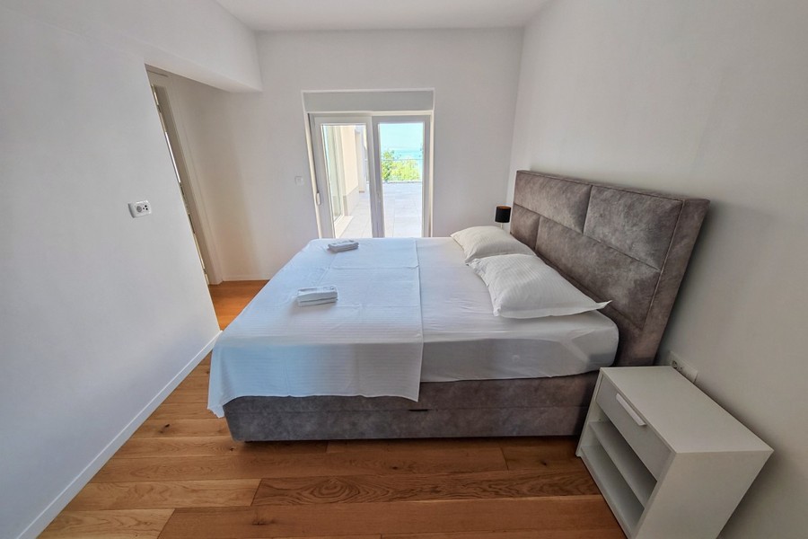 Chambre avec accès à la terrasse