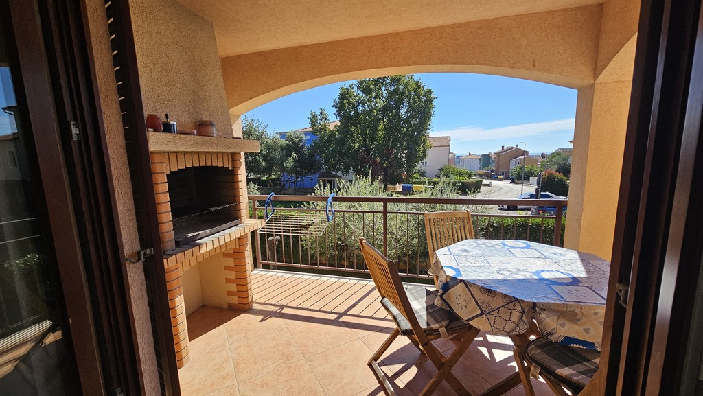 Appartement avec terrasse et vue mer à Novigrad, Istrie