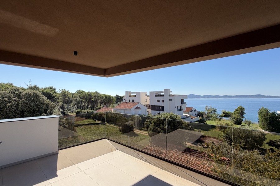 Appartement neuf avec vue sur la mer près de Zadar