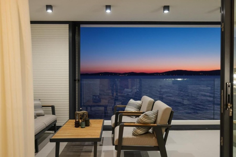 Penthouse en première ligne de mer à Bibinje