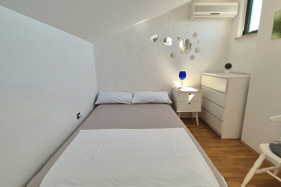 Chambre avec commode