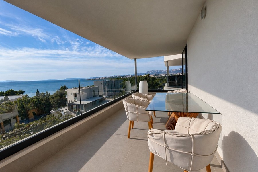 Appartement de luxe avec vue mer à Podstrana près de Split
