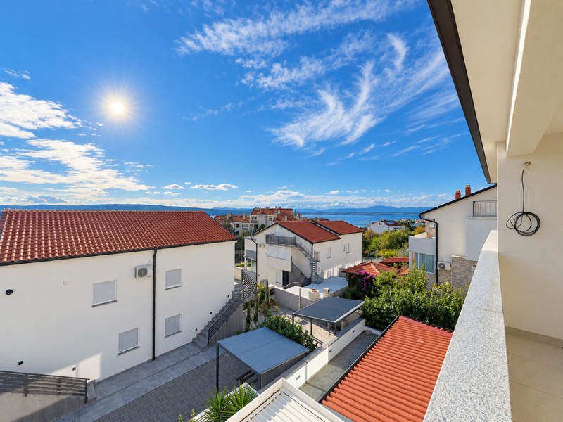 Balcon avec vue sur le quartier