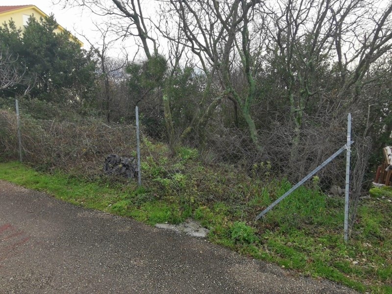 Terrain constructible dans un lieu calme près de Crikvenica.