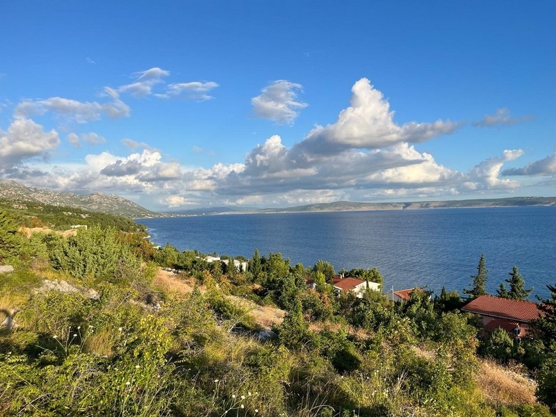 Bien immobilier avec belle vue sur la mer en Croatie.
