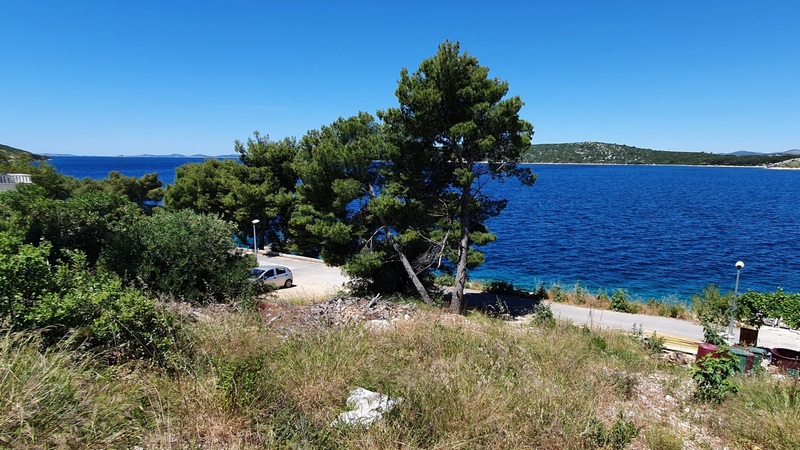 Vue mer depuis G393, Primosten.