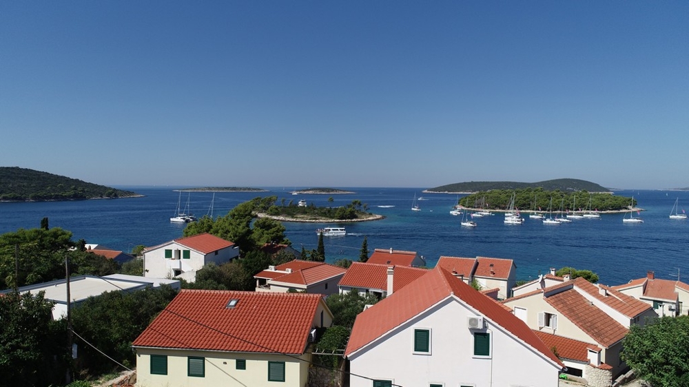 Terrain constructible près de la mer à vendre en Croatie - Panorama Scouting Immobilier.