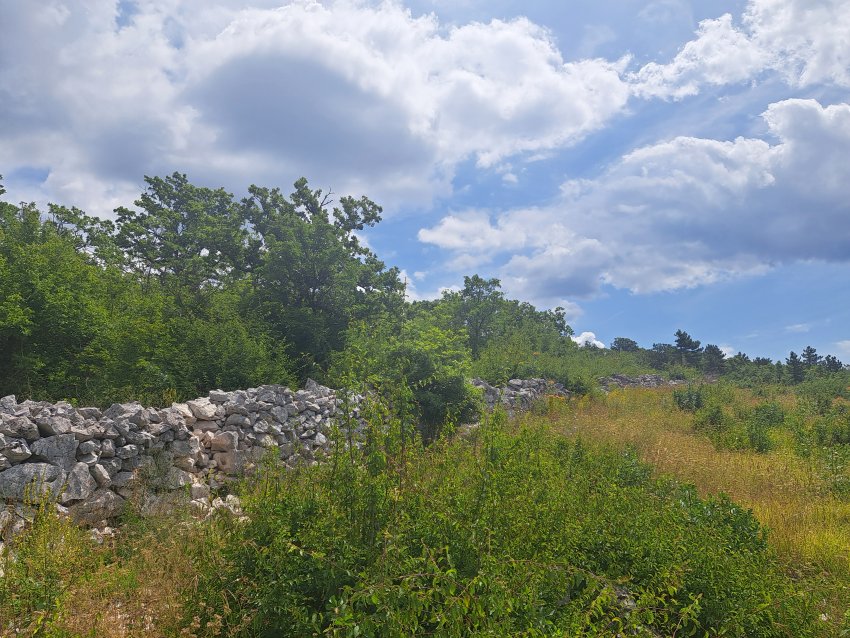 Terrain constructible en Croatie.