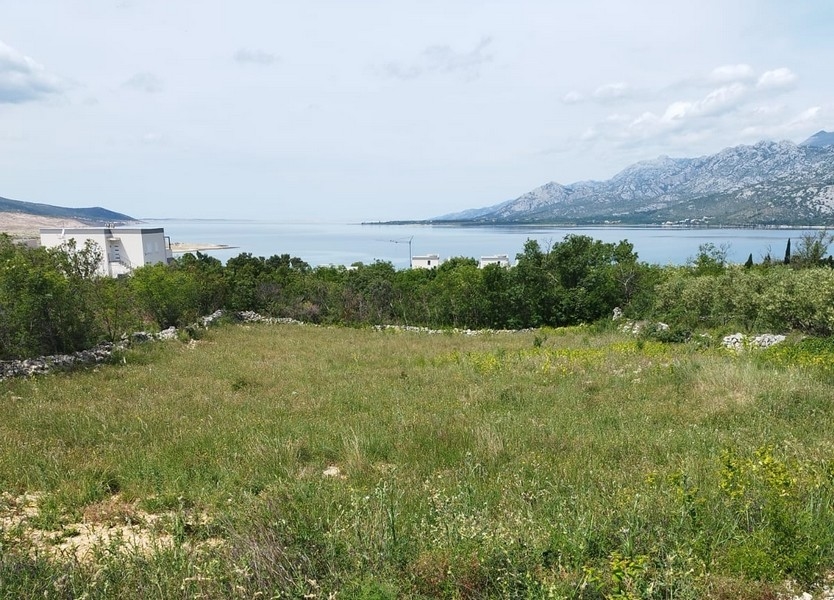 Terrain constructible avec vue mer à Rovanjska, Croatie, à vendre.