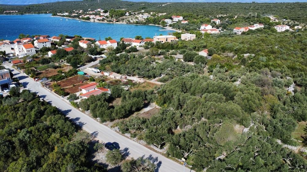 Terrain constructible près de la mer.