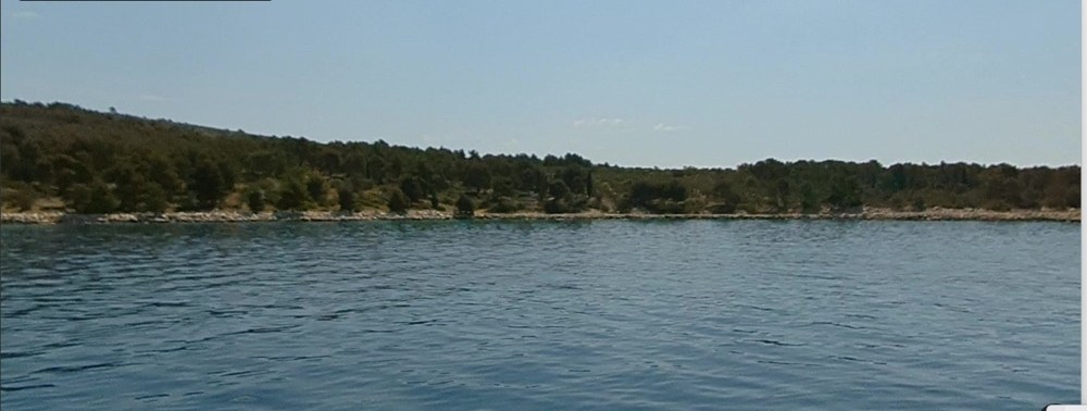 Biens immobiliers en bord de mer sur l'île de Brac, Croatie.