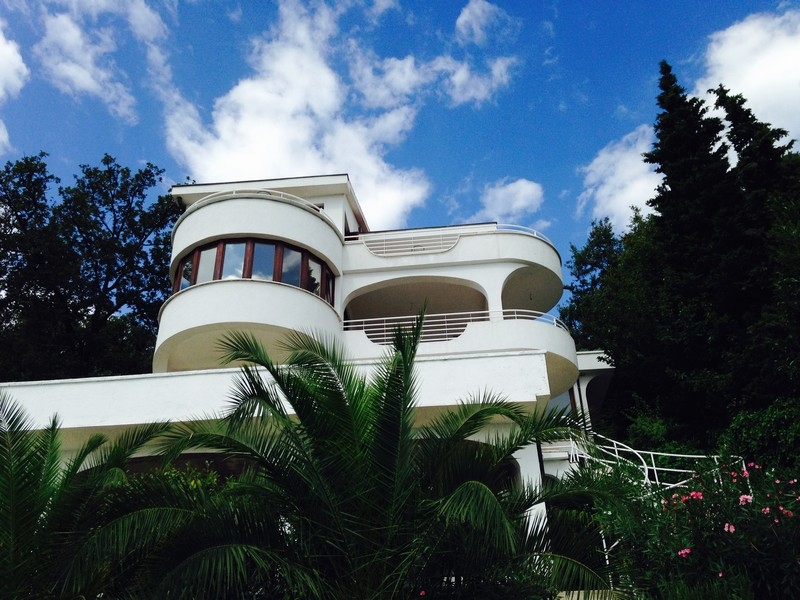Villa près d'Opatija avec plusieurs appartements à vendre.