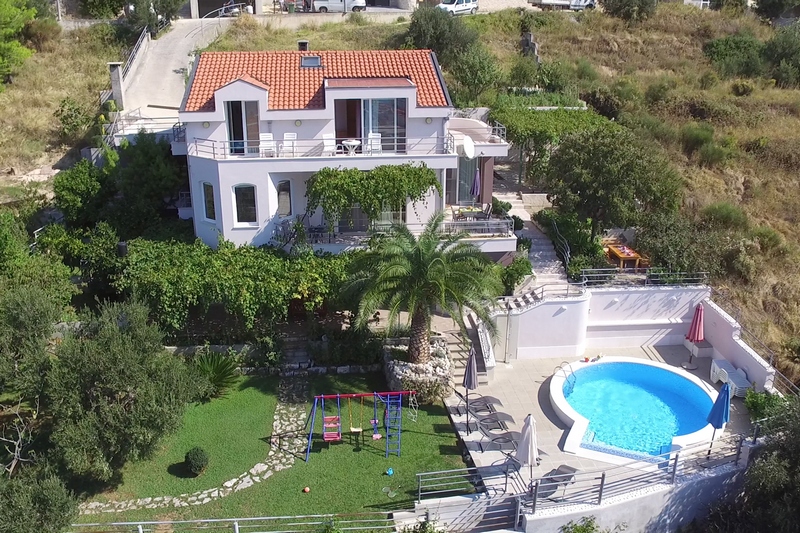 Biens immobiliers à Makarska.