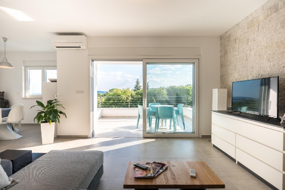 Vue sur l'intérieur de qualité de la villa H1283 sur Krk.