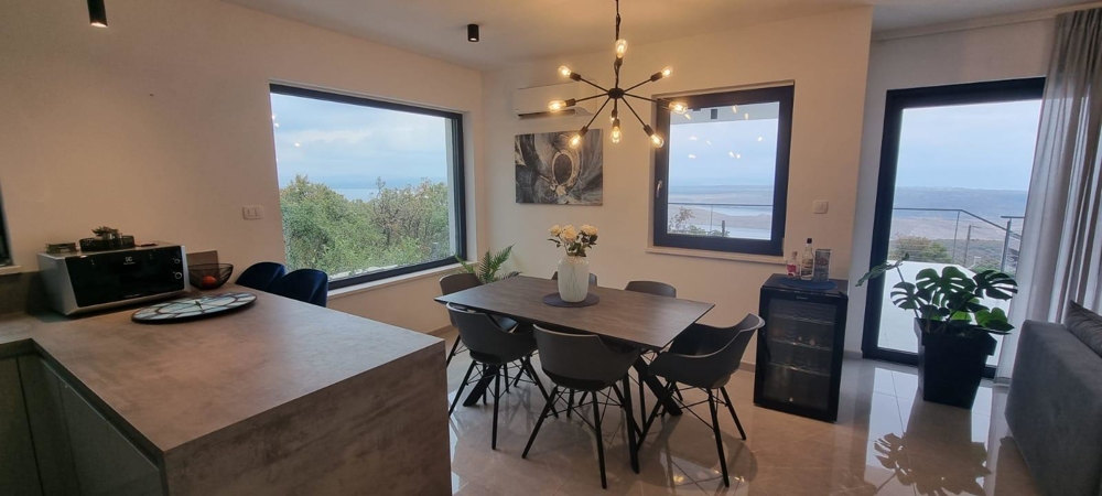Arrière de la villa H1647, à vendre en Croatie.