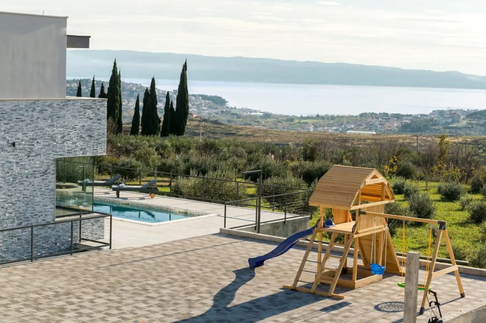 Vue mer de la villa H1658, en vente à Split.
