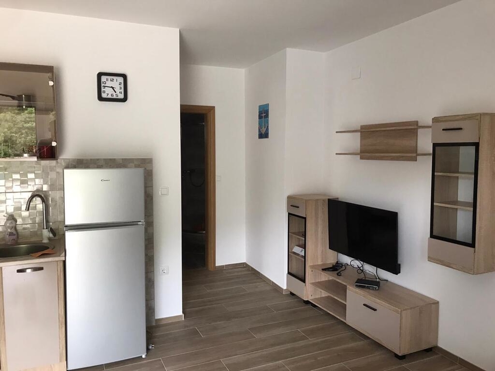 Séjour meublé de la maison.