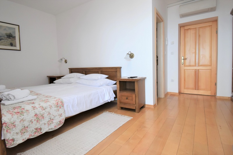 La chambre du bien H1785 en Croatie - Panorama Scouting.