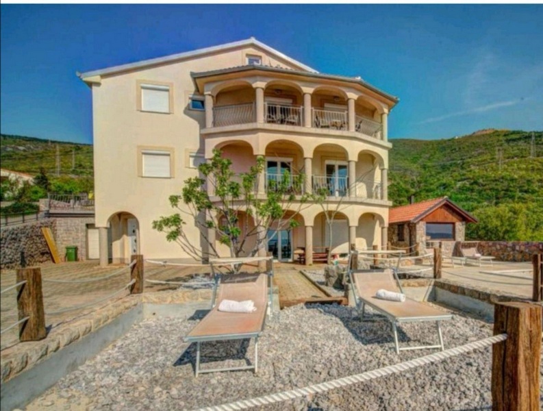 Maison avec plusieurs appartements à vendre en Croatie - Panorama Scouting bien H1914.