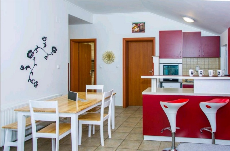 Coin repas et cuisine.
