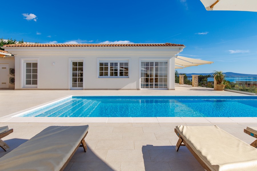 Villa de luxe avec piscine à débordement et vue mer à vendre en Croatie - Panorama Scouting.