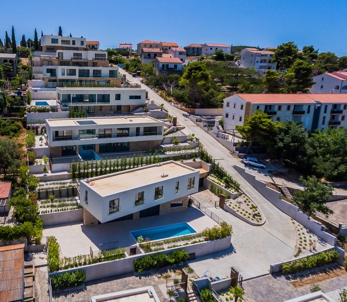 Villas de luxe modernes sur l'île de Ciovo en Croatie à vendre - Panorama Scouting.