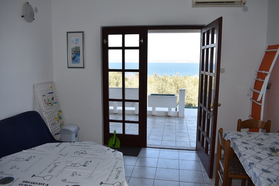 Séjour avec terrasse et vue mer