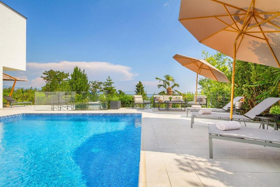 Immobilier de luxe en Croatie - biens à Opatija avec Panorama Scouting.