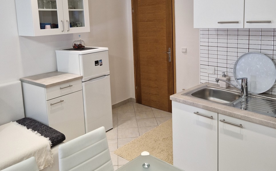 Cuisine moderne dans l'appartement en Croatie
