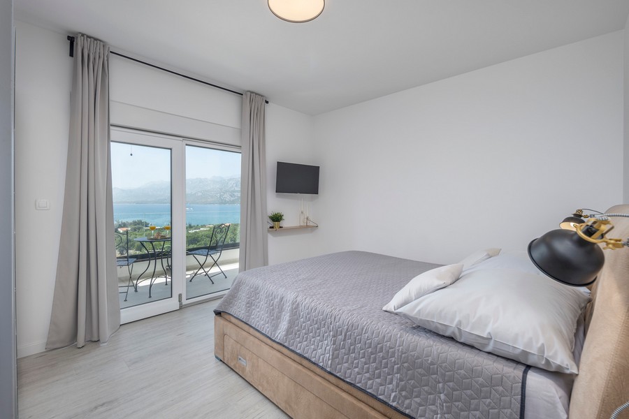 Chambre avec balcon et vue mer