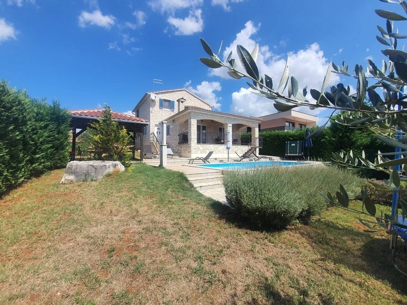 Maison individuelle avec panorama vue mer. Bien H2392 en Croatie.