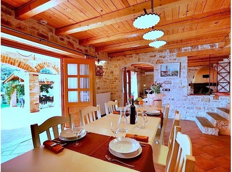 Cuisine d'été avec barbecue du bien H2393, à vendre en Croatie - Panorama Scouting.