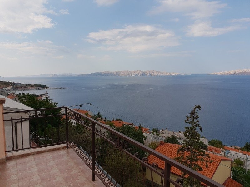 Maison d'hôtes avec vue mer et maison principale