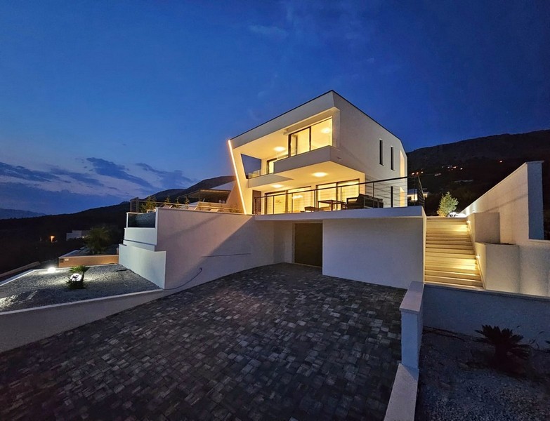 Villa à vendre Croatie, Panorama Scouting H2511 - villa moderne avec piscine éclairée