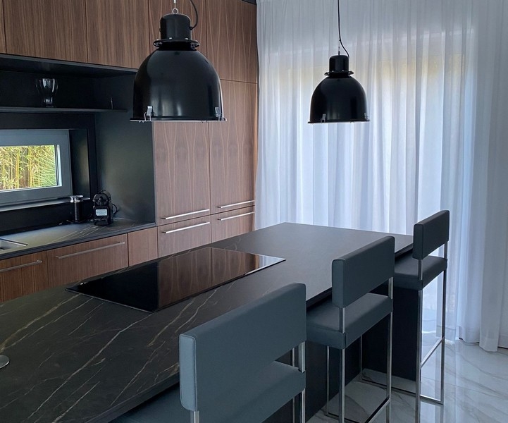 Cuisine haut de gamme avec vue mer