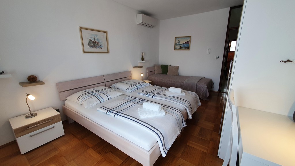 Chambre avec climatisation