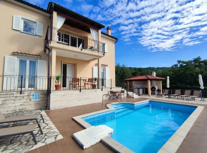 Villa avec piscine et vue mer près d'Opatija