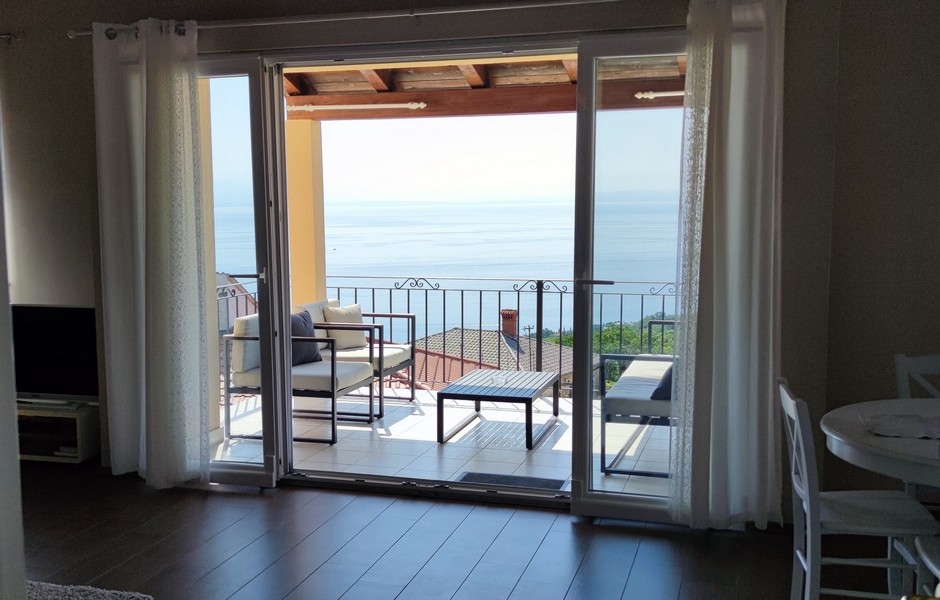 Vue de rêve sur la mer et la piscine - Panorama Scouting