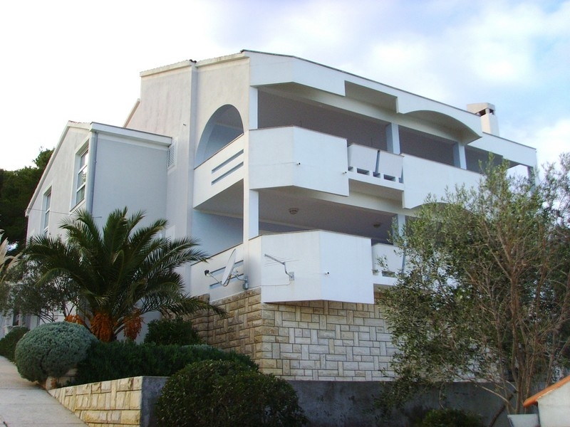Grande villa avec potentiel de pension de vacances en Croatie - Panorama Scouting.